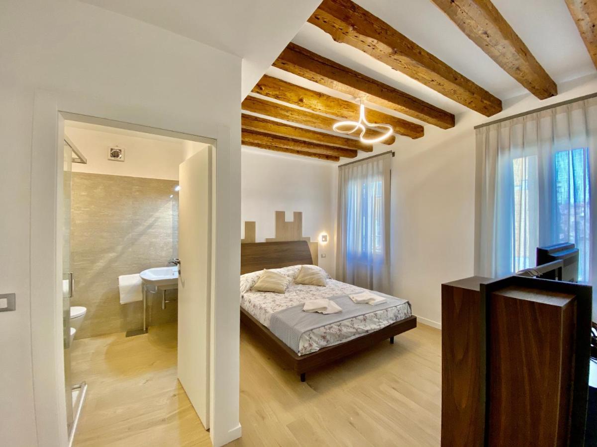 Suite House New Apartments Wi Fi Venice Island Екстериор снимка