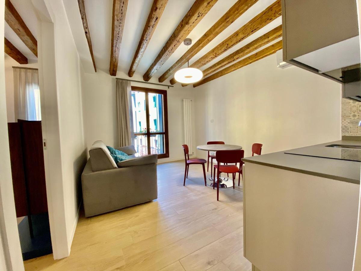 Suite House New Apartments Wi Fi Venice Island Екстериор снимка