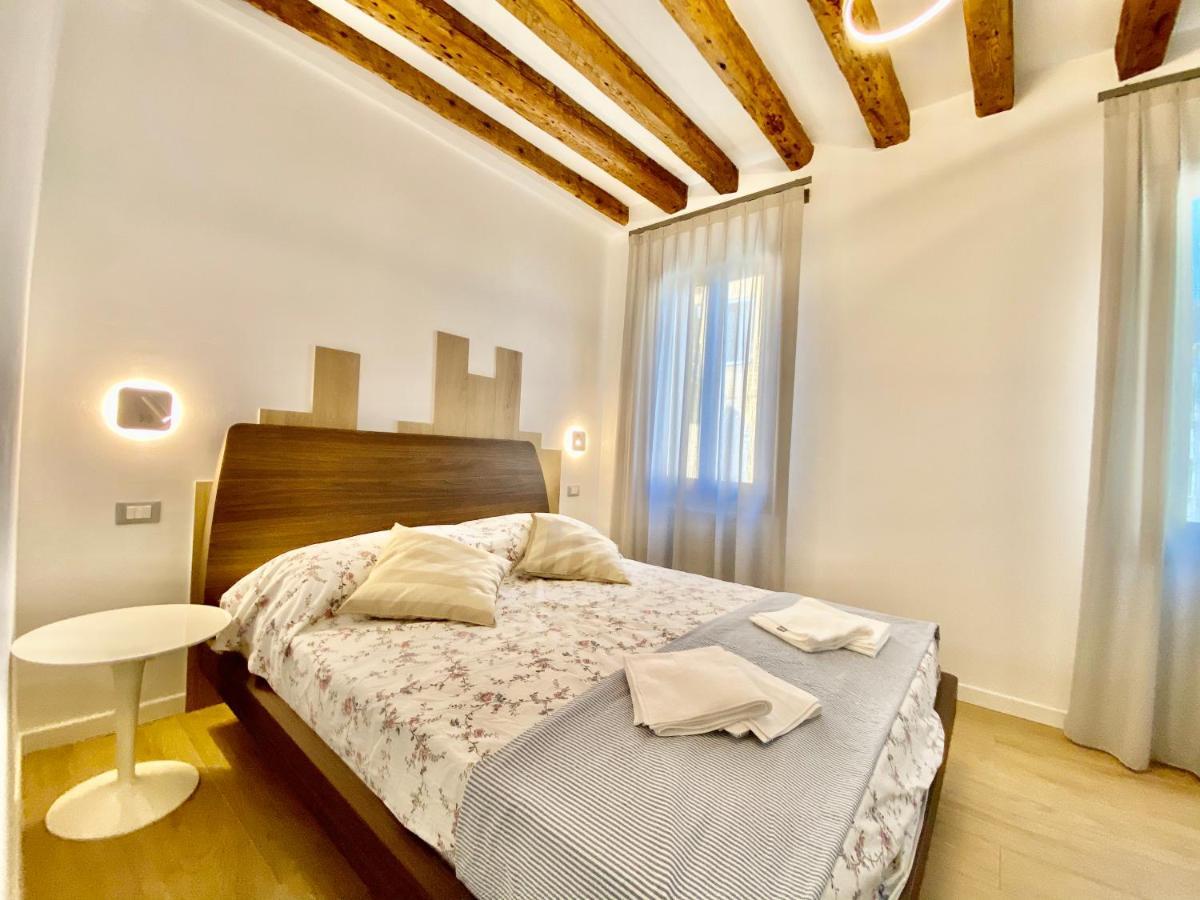 Suite House New Apartments Wi Fi Venice Island Екстериор снимка