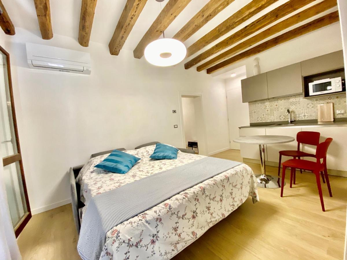 Suite House New Apartments Wi Fi Venice Island Екстериор снимка