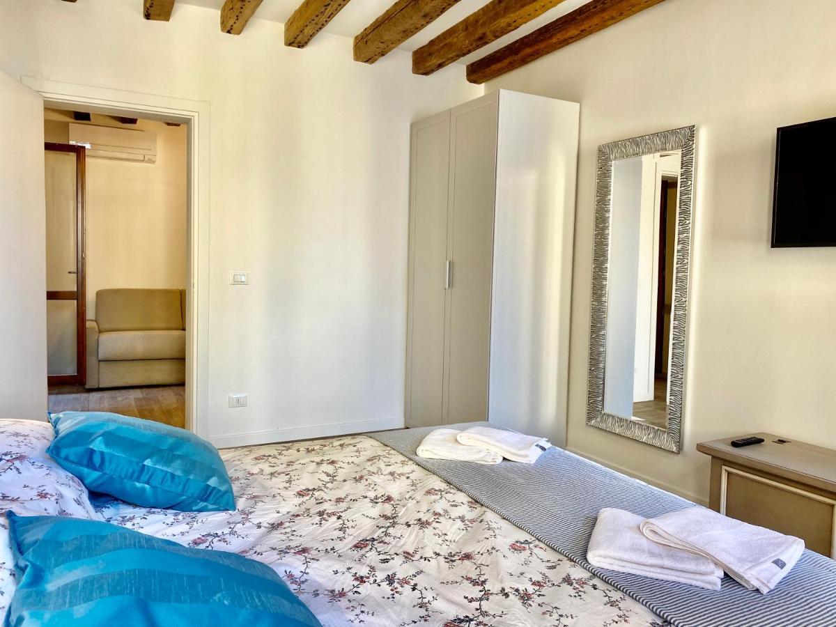 Suite House New Apartments Wi Fi Venice Island Екстериор снимка